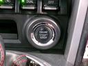 スマートキー装備車なので、キーを取り出さなくてもエンジン始動が可能です。
