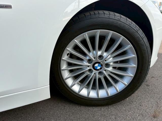 3シリーズ 320d ラグジュアリー(9枚目)