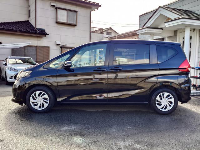 フリード Ｇ・ホンダセンシング　社外ナビＴＶ　バックカメラ　ホンダセンシング　衝突軽減　レーダークルーズ　レーンキープ　両側パワースライドドア　ＥＴＣ　スマートキー　ロールサンシェード　オートヘッドライト　６人乗り　１オーナー　禁煙（8枚目）