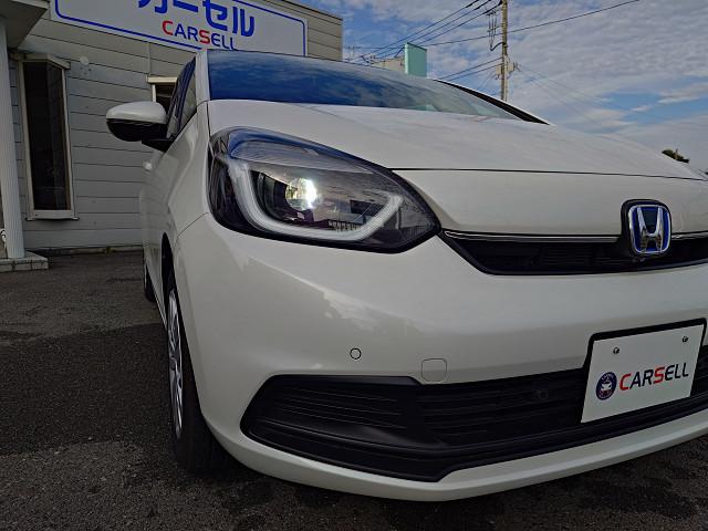 フィット e:HEVホーム 純正8型ナビTV バックカメラ ホンダセンシング 衝突軽減 レーダークルーズ レーンキープ ハーフレザーシート LEDヘッド オートハイビーム 前後コーナーセンサー スマートキー 前後ドラレコ 禁煙車(13枚目)