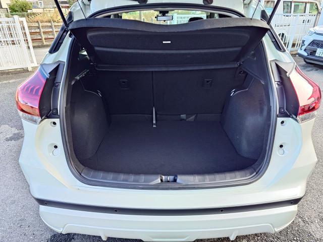 キックス Ｘ　純正９型ナビＴＶ　全方位カメラ　プロパイロット　衝突軽減　ＶＤＣ　ＬＤＷ　ＬＥＤヘッド　ハンドル／シートヒーター　ハーフレザーシート　前後コーナーセンサー　純正ドラレコ　インテリキー　ＥＴＣ　禁煙車（20枚目）