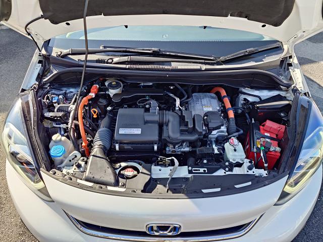 フィット e:HEVホーム 純正9型ナビTV バックカメラ ホンダセンシング 衝突軽減 レーダークルーズ レーンキープ ハーフレザーシート LEDヘッド 前後コーナーセンサー スマートキー 純正アルミ 純正前後ドラレコ 禁煙車(16枚目)