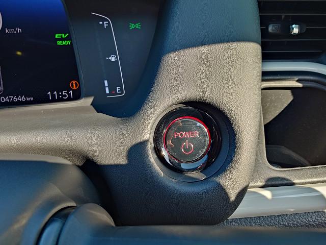 フィット e:HEVホーム 純正9型ナビTV バックカメラ ホンダセンシング 衝突軽減 レーダークルーズ レーンキープ ハーフレザーシート LEDヘッド 前後コーナーセンサー スマートキー 純正アルミ 純正前後ドラレコ 禁煙車(24枚目)