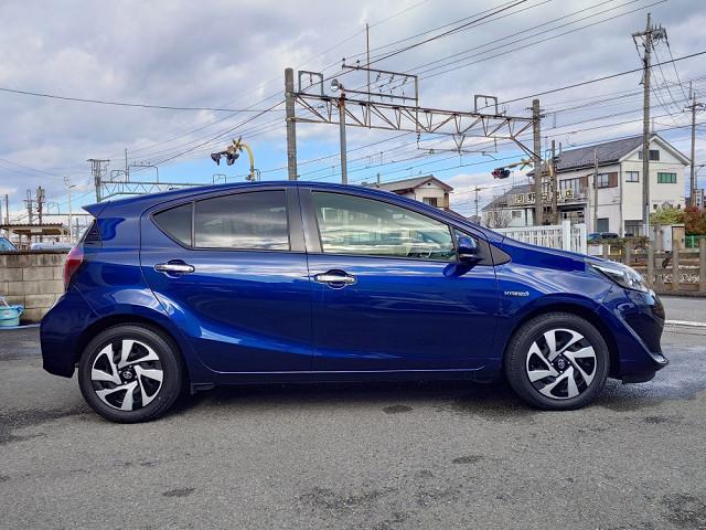 アクア Sスタイルブラック 社外ナビ バックカメラ セーフティセンス 衝突軽減 PCS LDA PKSB 前後クリアランスソナー オートハイビーム LEDヘッドライト スマートキー ビルトインETC ステアリングリモコン 禁煙車(7枚目)