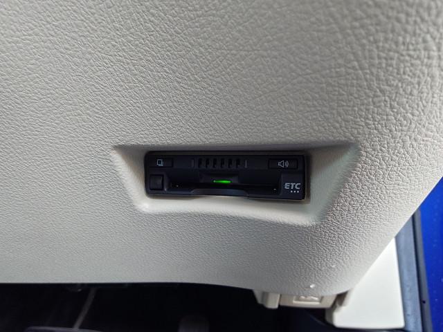 シエンタ ハイブリッドＸ　純正９型ナビＴＶ　バックカメラ　セーフティセンス　衝突軽減　ＰＣＳ　ＬＤＡ　ＰＫＳＢ　前後クリアランスソナー　スマートキー　ＬＥＤヘッド／フォグ　パワースライドドア　オートハイビーム　ＥＴＣ　禁煙車（25枚目）