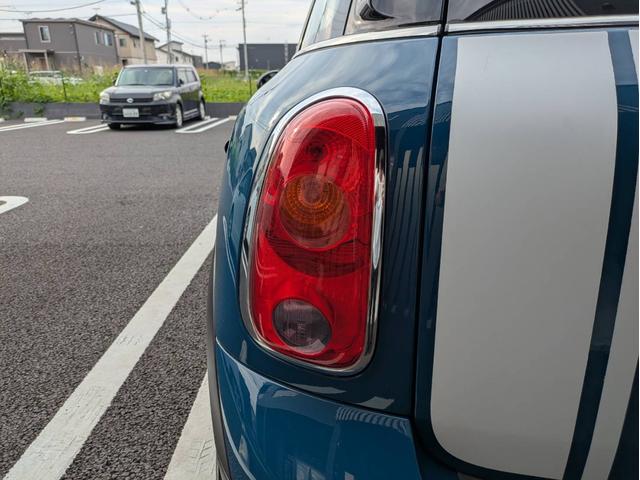 ＭＩＮＩ ワン　クロスオーバー　／社外ナビ／バックカメラ／テレビ／純正１６インチアルミホイール／ヘッドライトＨＩＤ／エアコン／キーレス／（20枚目）