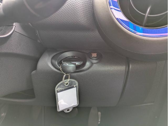 ＭＩＮＩ ワン　クロスオーバー　／社外ナビ／バックカメラ／テレビ／純正１６インチアルミホイール／ヘッドライトＨＩＤ／エアコン／キーレス／（45枚目）