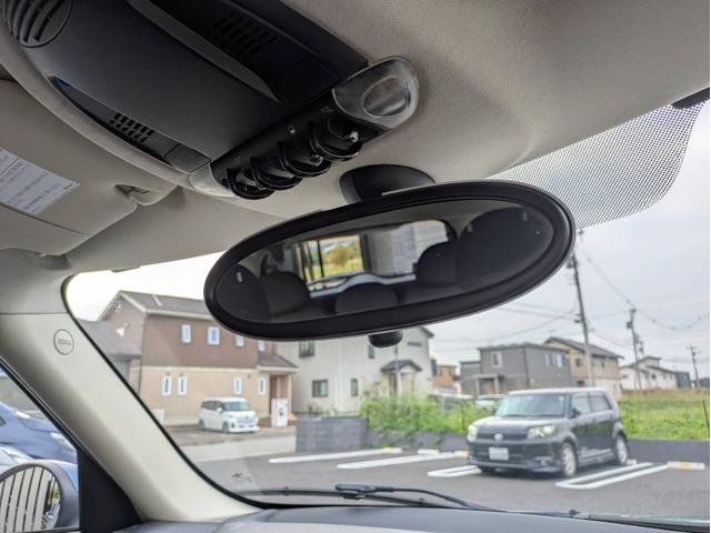 ＭＩＮＩ ワン　クロスオーバー　／社外ナビ／バックカメラ／テレビ／純正１６インチアルミホイール／ヘッドライトＨＩＤ／エアコン／キーレス／（57枚目）