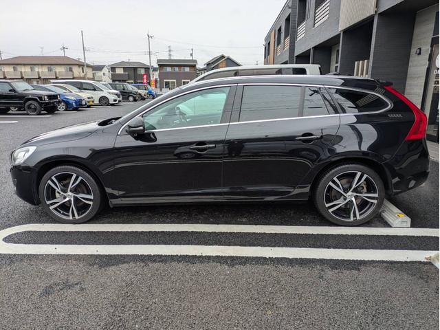 Ｖ６０ Ｔ４　ディスプレイオーディオ／本革シート／社外１８インチアルミホイール／ヘッドライトＬＥＤ／オートエアコン／キーレス／（15枚目）