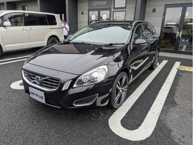 Ｖ６０ Ｔ４　ディスプレイオーディオ／本革シート／社外１８インチアルミホイール／ヘッドライトＬＥＤ／オートエアコン／キーレス／（16枚目）