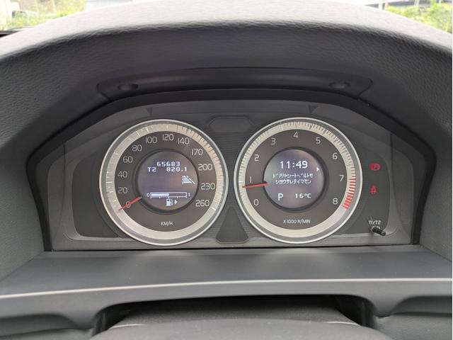 Ｖ６０ Ｔ４　ディスプレイオーディオ／本革シート／社外１８インチアルミホイール／ヘッドライトＬＥＤ／オートエアコン／キーレス／（50枚目）