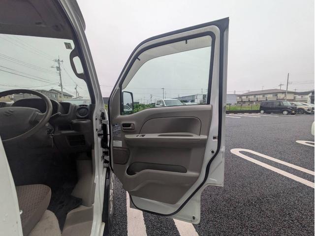 エブリイ ＰＣ　ワンオーナー／社外ナビ／地デジ／両側電動スライドドア／社外１２インチＡＷ／キーレス／（27枚目）