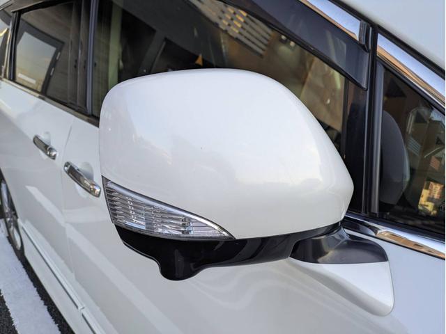 エルグランド ２５０ハイウェイスターアーバンクロム　／１オーナー／純正ナビ／ワンセグ／全周囲カメラ／バックカメラ／後席モニター／半革シート／両側電動スライドドア／純正１８インチアルミホイール／ヘッドライトＨＩＤ／オートエアコン／キーレス／エアロ／（22枚目）