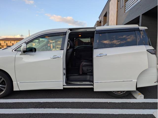 エルグランド ２５０ハイウェイスターアーバンクロム　／１オーナー／純正ナビ／ワンセグ／全周囲カメラ／バックカメラ／後席モニター／半革シート／両側電動スライドドア／純正１８インチアルミホイール／ヘッドライトＨＩＤ／オートエアコン／キーレス／エアロ／（36枚目）