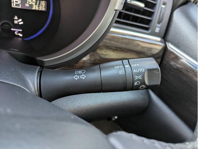 エルグランド ２５０ハイウェイスターアーバンクロム　／１オーナー／純正ナビ／ワンセグ／全周囲カメラ／バックカメラ／後席モニター／半革シート／両側電動スライドドア／純正１８インチアルミホイール／ヘッドライトＨＩＤ／オートエアコン／キーレス／エアロ／（46枚目）