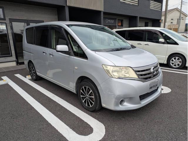 セレナ 20S 純正ナビ/ワンセグ/バックカメラ/片側電動スライドドア/社外アルミホイール/ヘッドライトHID/オートエアコン/キーレス/(10枚目)