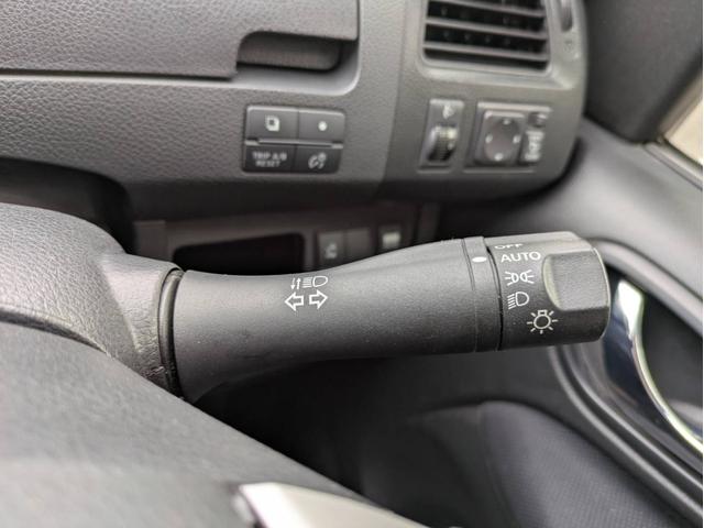 セレナ 20S 純正ナビ/ワンセグ/バックカメラ/片側電動スライドドア/社外アルミホイール/ヘッドライトHID/オートエアコン/キーレス/(45枚目)