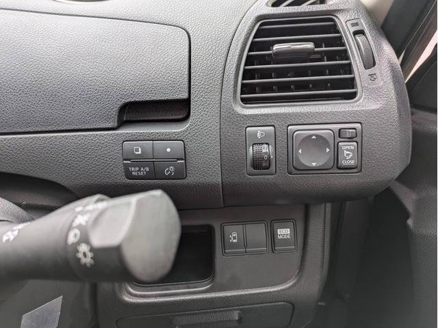 セレナ 20S 純正ナビ/ワンセグ/バックカメラ/片側電動スライドドア/社外アルミホイール/ヘッドライトHID/オートエアコン/キーレス/(47枚目)