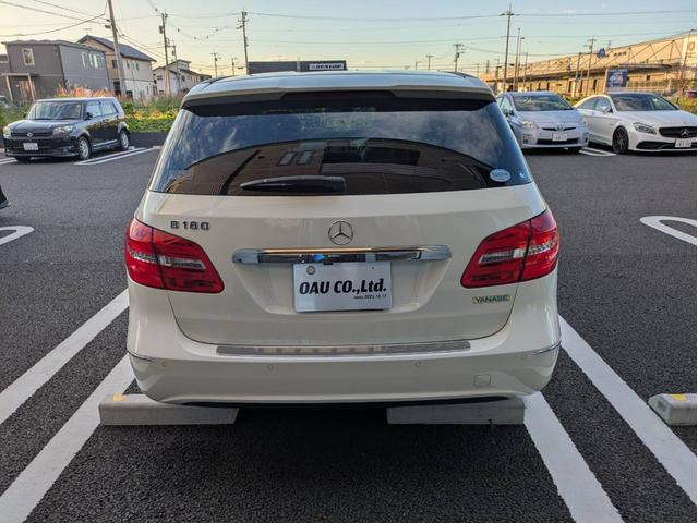 Bクラス B180 ブルーエフィシェンシー 純正ナビ/ワンセグ/バックカメラ/純正アルミホイール/ヘッドライトHID/エアコン/キーレス/(13枚目)