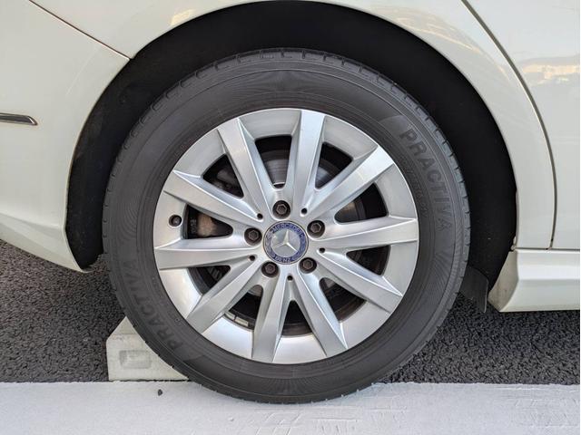 Bクラス B180 ブルーエフィシェンシー 純正ナビ/ワンセグ/バックカメラ/純正アルミホイール/ヘッドライトHID/エアコン/キーレス/(25枚目)