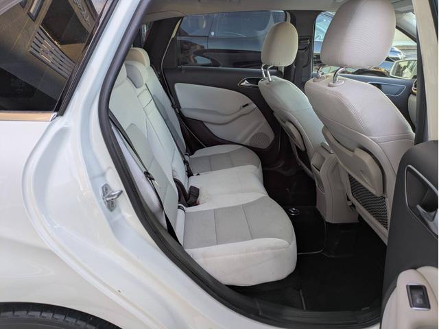 Bクラス B180 ブルーエフィシェンシー 純正ナビ/ワンセグ/バックカメラ/純正アルミホイール/ヘッドライトHID/エアコン/キーレス/(32枚目)