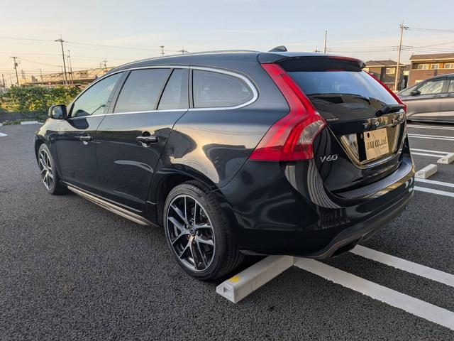 電車でお越しの際は、ＴＸみどりの駅が最寄りとなります。事前にお電話頂ければお迎えに参ります。