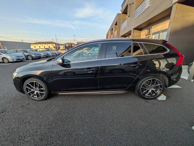 買取からの直販にて極限までこだわった仕入れで低価格を実現！！低価格で良質なお車を是非、ご覧ください。