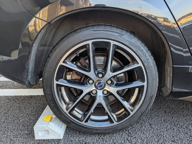 買取からの直販にて極限までこだわった仕入れで低価格を実現！！低価格で良質なお車を是非、ご覧ください。