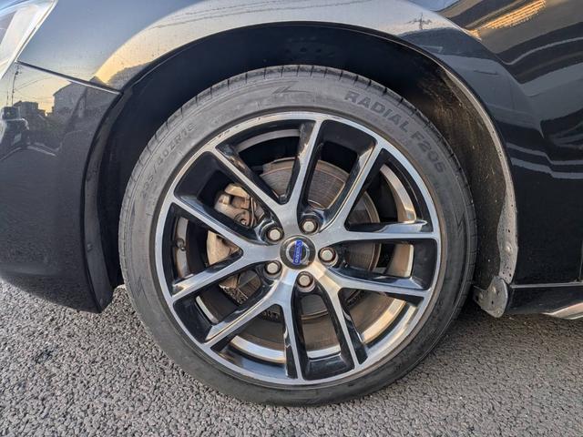 買取からの直販にて極限までこだわった仕入れで低価格を実現！！低価格で良質なお車を是非、ご覧ください。