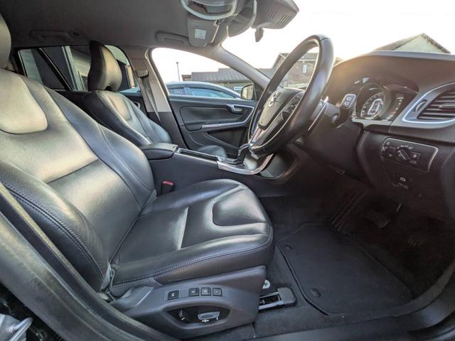 買取からの直販にて極限までこだわった仕入れで低価格を実現！！低価格で良質なお車を是非、ご覧ください。