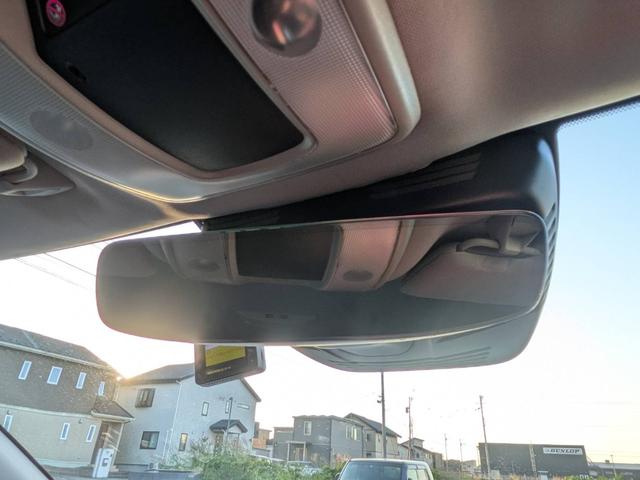 買取からの直販にて極限までこだわった仕入れで低価格を実現！！低価格で良質なお車を是非、ご覧ください。