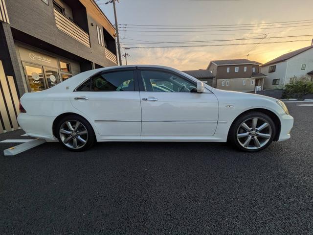 大好評のボディコーティングもご納車までに施工可能！雨染みや線傷など中古車だからと諦めていませんか？ピカピカの状態でお乗り出し頂けます！