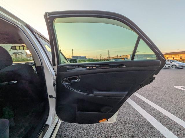 買取からの直販にて極限までこだわった仕入れで低価格を実現！！低価格で良質なお車を是非、ご覧ください。