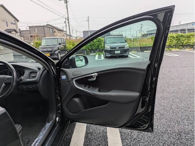 Ｖ４０ Ｄ４　純正ナビ／バックカメラ／パワーシート／純正アルミホイール／（27枚目）
