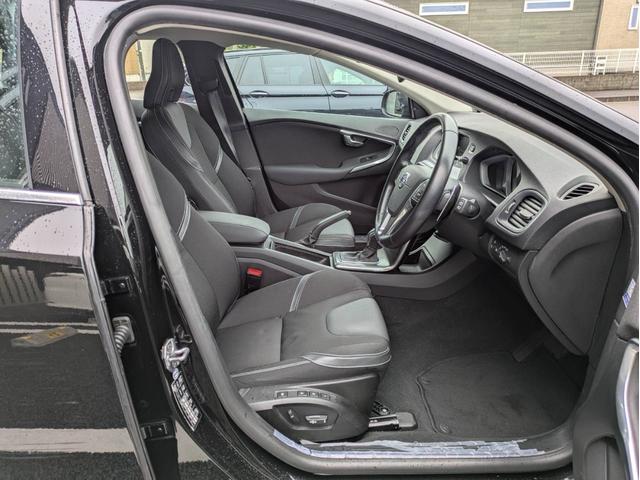 Ｖ４０ Ｄ４　純正ナビ／バックカメラ／パワーシート／純正アルミホイール／（29枚目）