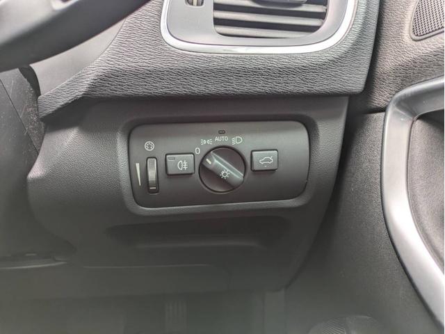 Ｖ４０ Ｄ４　純正ナビ／バックカメラ／パワーシート／純正アルミホイール／（48枚目）