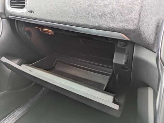 Ｖ４０ Ｄ４　純正ナビ／バックカメラ／パワーシート／純正アルミホイール／（57枚目）