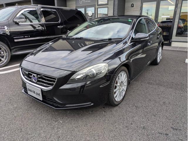 V40 T4 SE 社外ナビ/バックカメラ/社外アルミホイール/ヘッドライトHID/オートエアコン/キーレス/(16枚目)