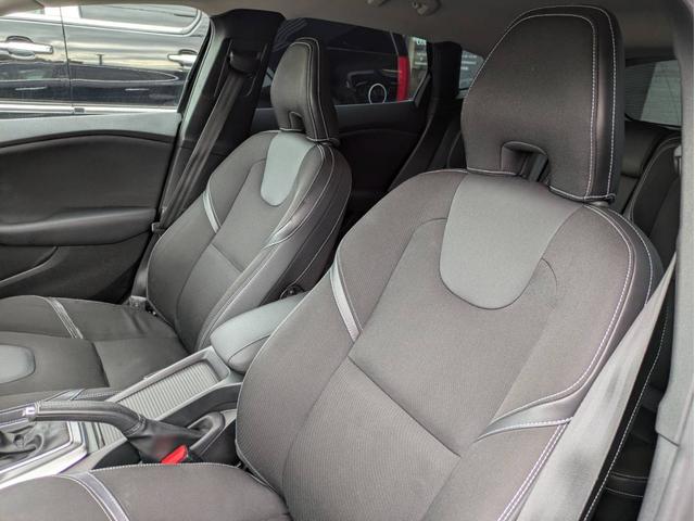 V40 T4 SE 社外ナビ/バックカメラ/社外アルミホイール/ヘッドライトHID/オートエアコン/キーレス/(38枚目)