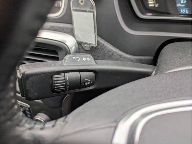 V40 T4 SE 社外ナビ/バックカメラ/社外アルミホイール/ヘッドライトHID/オートエアコン/キーレス/(45枚目)