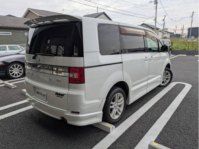 ＯＡＵは常磐自動車道「谷田部ＩＣ」から約５分！品質にこだわった厳選のお車が勢ぞろい！営業時間　１０：００〜１９：００