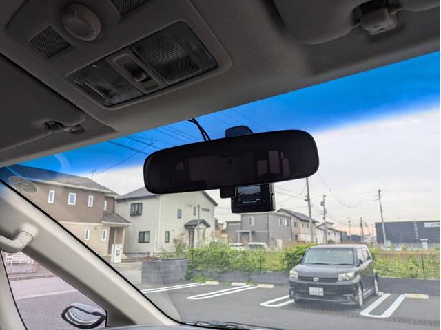 買取からの直販にて極限までこだわった仕入れで低価格を実現！！低価格で良質なお車を是非、ご覧ください。