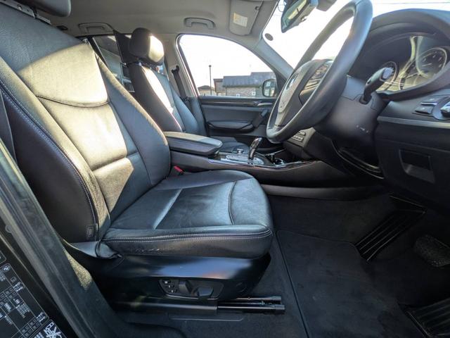 X3 xDrive 20i ハイラインパッケージ 4WD/黒革/純正ナビ/地デジ/バックカメラ/シートヒーター/クルーズコントロール/パワーシート/障害物センサー/HIDヘッドライト/純正17インチAW/スマートキー/電動格納ミラー/(29枚目)