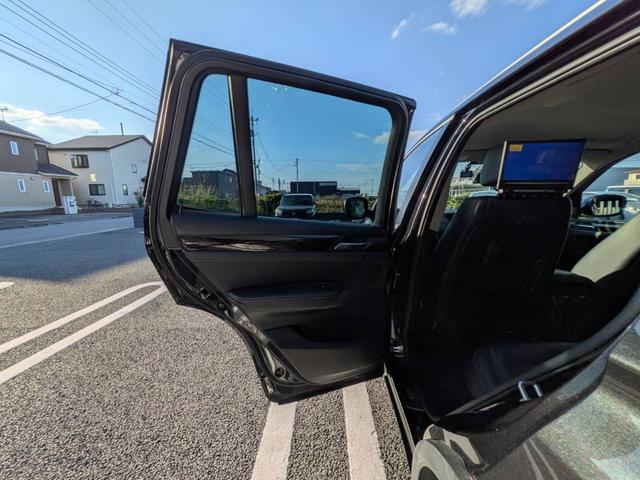 X3 xDrive 20i ハイラインパッケージ 4WD/黒革/純正ナビ/地デジ/バックカメラ/シートヒーター/クルーズコントロール/パワーシート/障害物センサー/HIDヘッドライト/純正17インチAW/スマートキー/電動格納ミラー/(34枚目)
