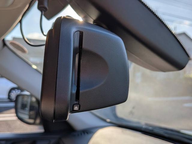 X3 xDrive 20i ハイラインパッケージ 4WD/黒革/純正ナビ/地デジ/バックカメラ/シートヒーター/クルーズコントロール/パワーシート/障害物センサー/HIDヘッドライト/純正17インチAW/スマートキー/電動格納ミラー/(62枚目)