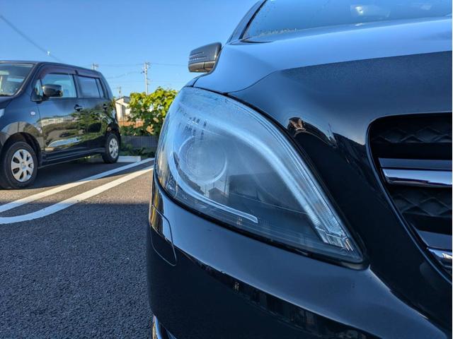 Ｂクラス Ｂ１８０　スポーツ　ナイトパッケージ　純正ナビ地デジＢカメラ半革純正１８インチアルミホイールヘッドライトＨＩＤオートエアコンキーレス（18枚目）