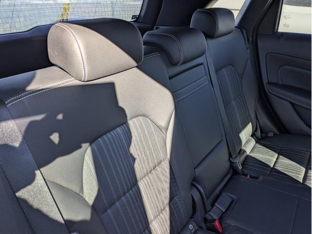 Ｂクラス Ｂ１８０　スポーツ　ナイトパッケージ　純正ナビ地デジＢカメラ半革純正１８インチアルミホイールヘッドライトＨＩＤオートエアコンキーレス（31枚目）