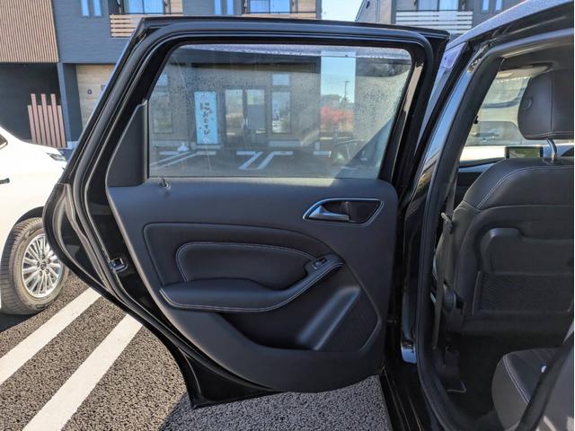 Ｂクラス Ｂ１８０　スポーツ　ナイトパッケージ　純正ナビ地デジＢカメラ半革純正１８インチアルミホイールヘッドライトＨＩＤオートエアコンキーレス（36枚目）