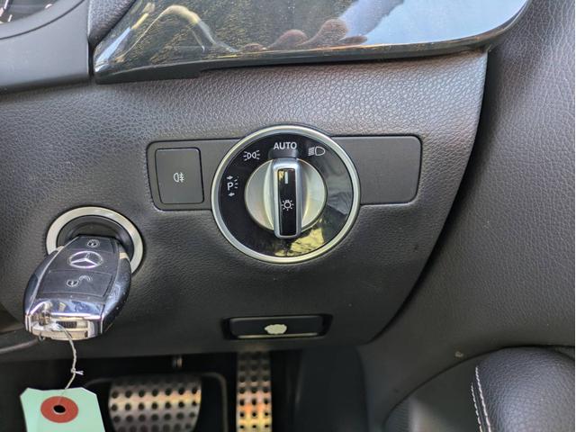 Ｂクラス Ｂ１８０　スポーツ　ナイトパッケージ　純正ナビ地デジＢカメラ半革純正１８インチアルミホイールヘッドライトＨＩＤオートエアコンキーレス（48枚目）