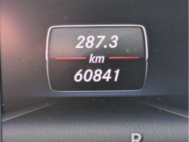 Ｂクラス Ｂ１８０　スポーツ　ナイトパッケージ　純正ナビ地デジＢカメラ半革純正１８インチアルミホイールヘッドライトＨＩＤオートエアコンキーレス（49枚目）